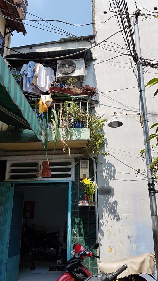 Bán nhà hẻm 2m 